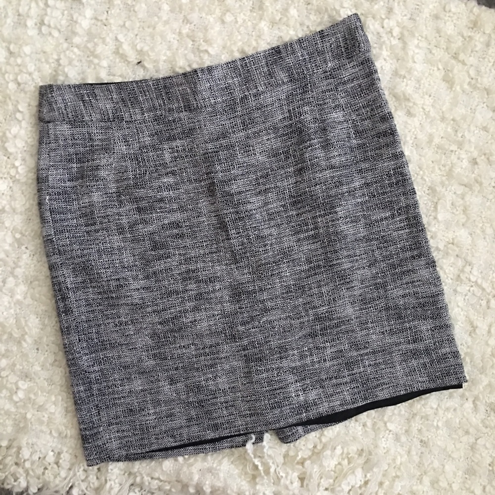 [Banana Republic] Grey Pencil Skirt